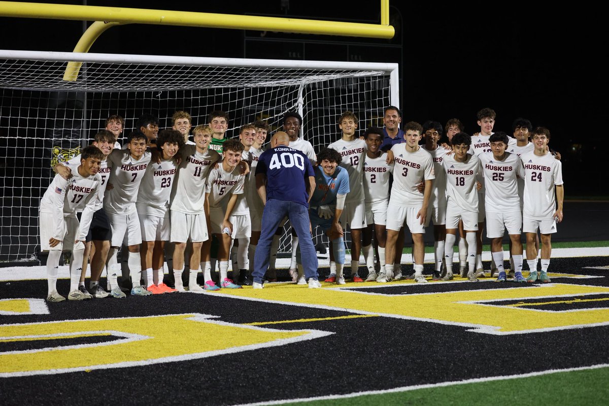 Naperville North Athletics tweet media