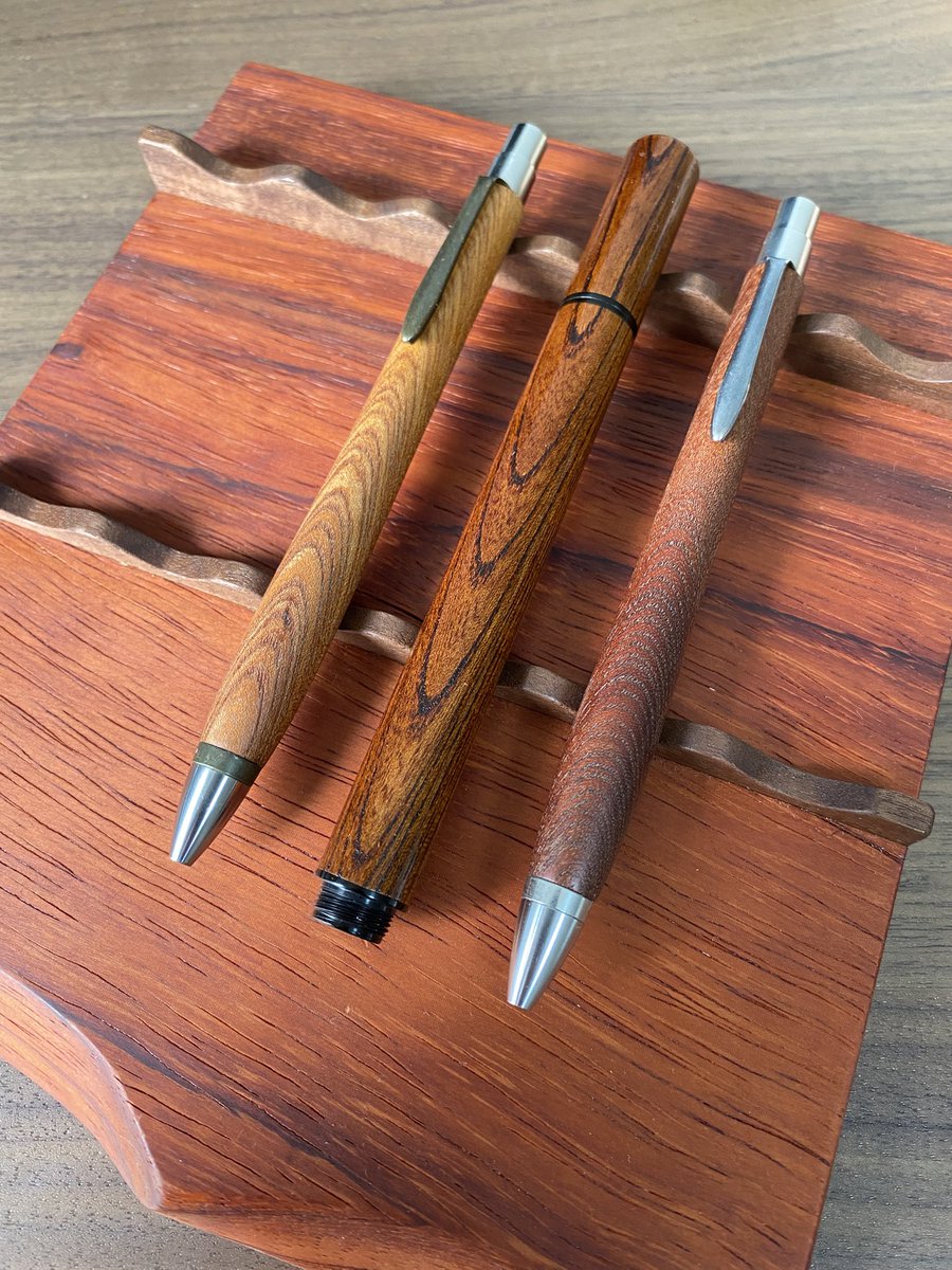 ☆Woodpen Craftウッドペンクラフト紅梅ペンシル新品0.7 ウッドペンクラフト】黒柿 0.7mm ペンシルを開封レビュー 最高の