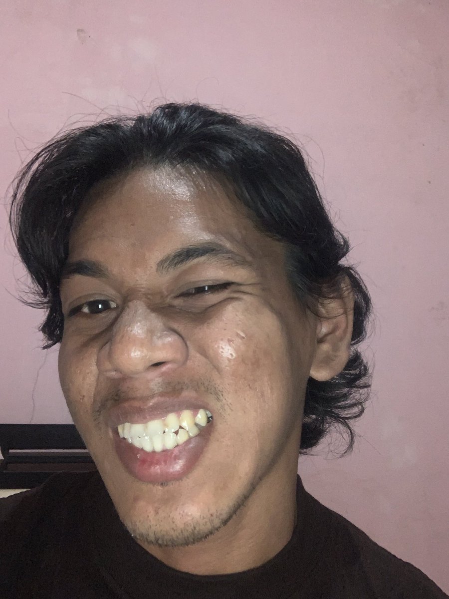 mengabadikan rambut sebelum dilibas