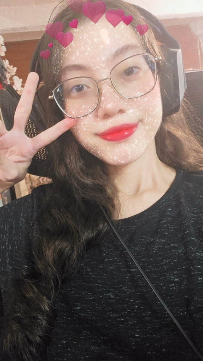 🌸STREAM ON🌸
Charlando y jugando LoLsito c: 
twitch.tv/sapphiriu