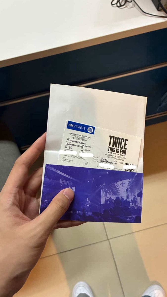 selene5HINee's tweet photo. [WTS/LFB] TWICE THIS IS FOR IN BULACAN

- 1 tix LBA premium
- ₱9k nalang 
- rfs: exta ticket 

📍 ph arena (meet up later at the venue)
✔️ can transact on IG 

dm for details

wts lfb wtb lfs twice ph https://t.co/ROeo0nVJT2