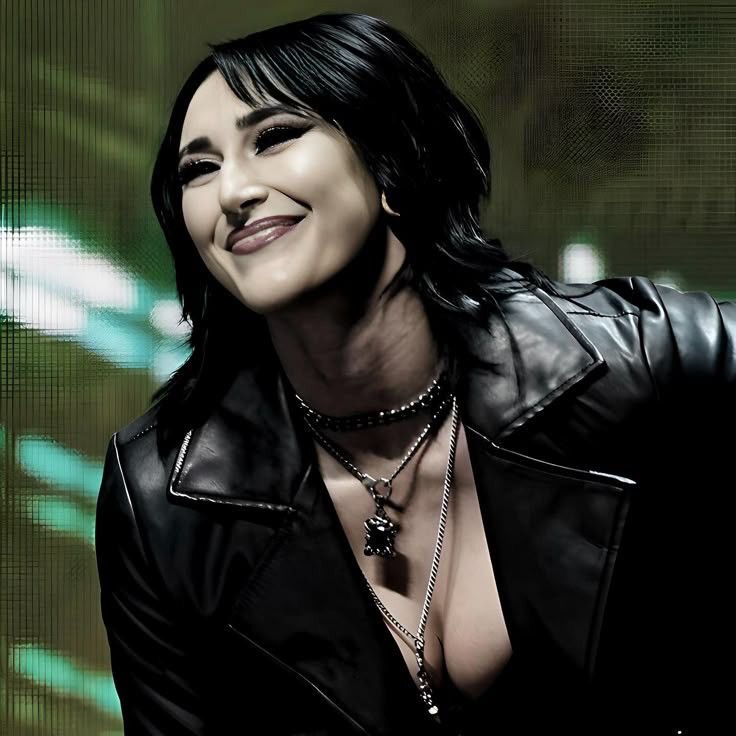 shei94760147657's tweet image. #RheaRipley Mommy who charms everyone with her beauty🥺