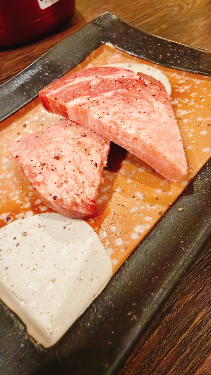 にゃんページです♡ a37🎀関西コミティアM-83 (@regalecus_00) / X