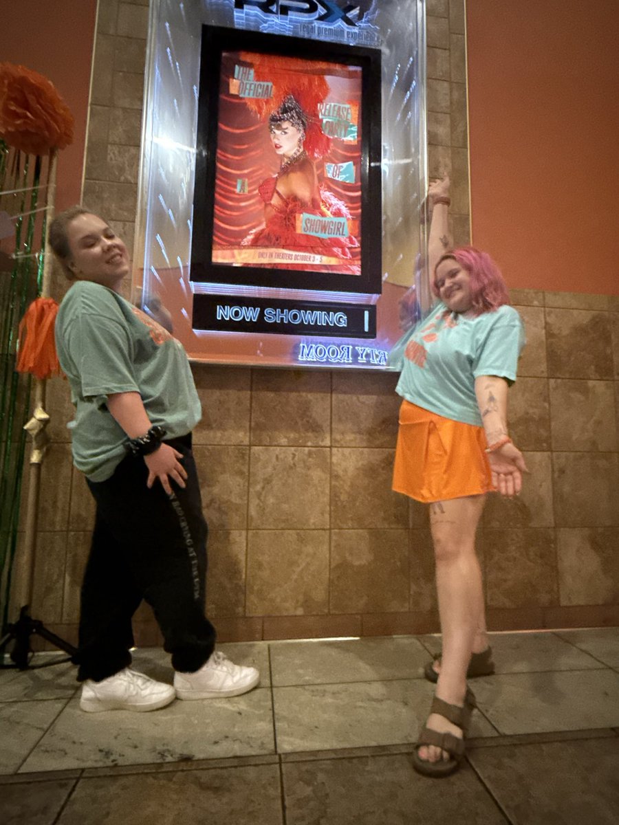 wonxerlandswift's tweet image. from the eras tour to the life of a show girl