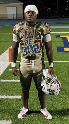 Benny Mitchell (@benmitchell302) on Twitter photo Caravel's Josh Roy is the DE302 Player of the Game. He had an unofficial 235 all purpose yards and scored 3 touchdowns including the game winner on the final play of the game.
Caravel 21 - Caesar Rodney 19
#delhs <a href="/302sports/">302 Sports LLC</a> Caravel's Josh Roy is the DE302 Player of the Game. He had an unofficial 235 all purpose yards and scored 3 touchdowns including the game winner on the final play of the game.
Caravel 21 - Caesar Rodney 19
#delhs <a href="/302sports/">302 Sports LLC</a>