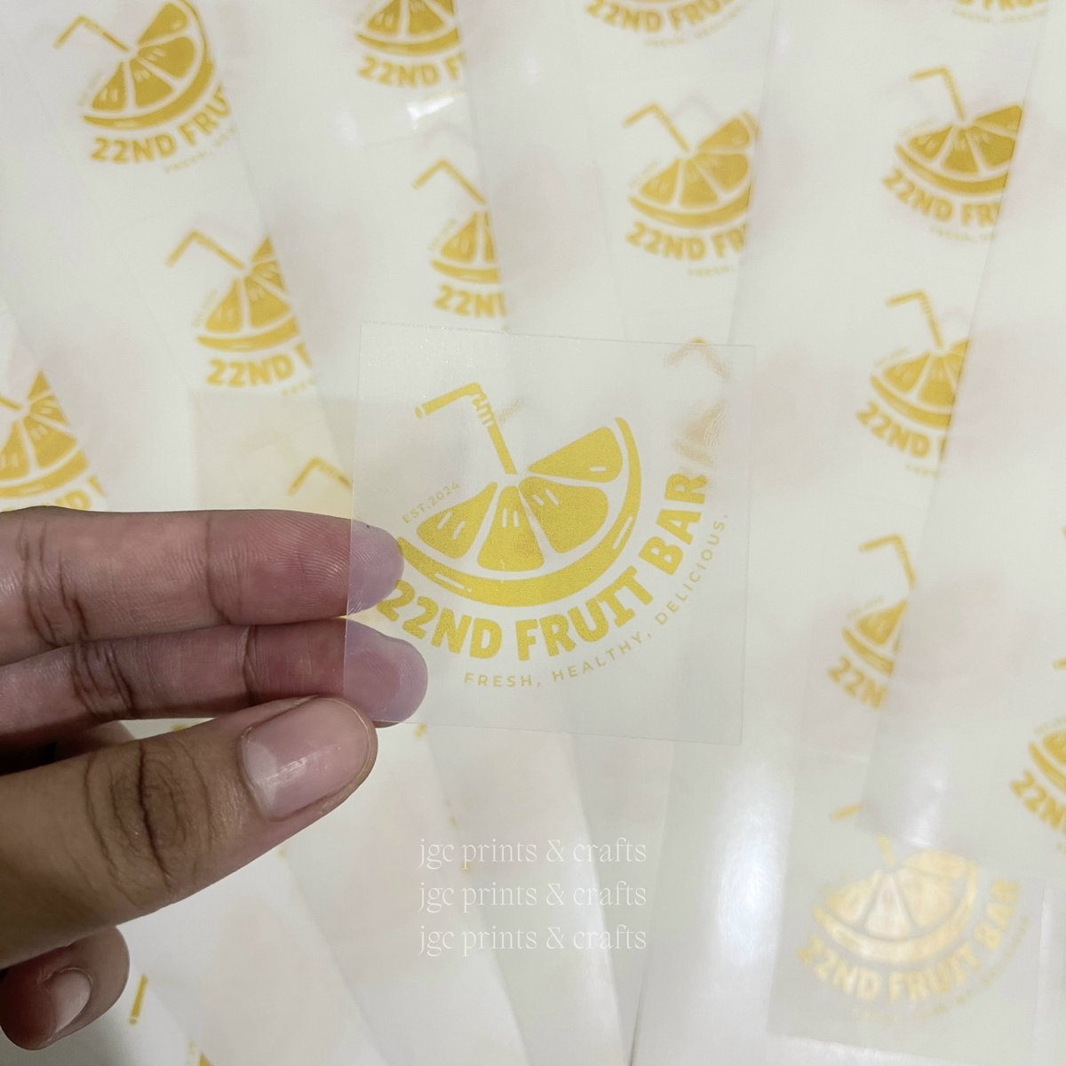 100pcs. Transparent sticker 🍋😋

───── ⋆⋅☆⋅⋆ ─────  

thank you for trusting JGC! 💙 

also available: 
- photocards 
- photostrips 
- ref magnets 
- hand banner 
- others  

dm us to inquire! 📩 

📍Pasig City

#printingservices