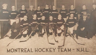 hockey_vintage's tweet photo. 101 years ago today ON THIS DAY in hockey history (October 11, 1924):

The NHL grants franchises to the Boston Bruins and Montreal Maroons for $15,000 ahead of the 1924/25 NHL season. The @NHLBruins were the 1st US-based team to join the NHL and also named Art Ross as their GM https://t.co/2h75E0TPuR