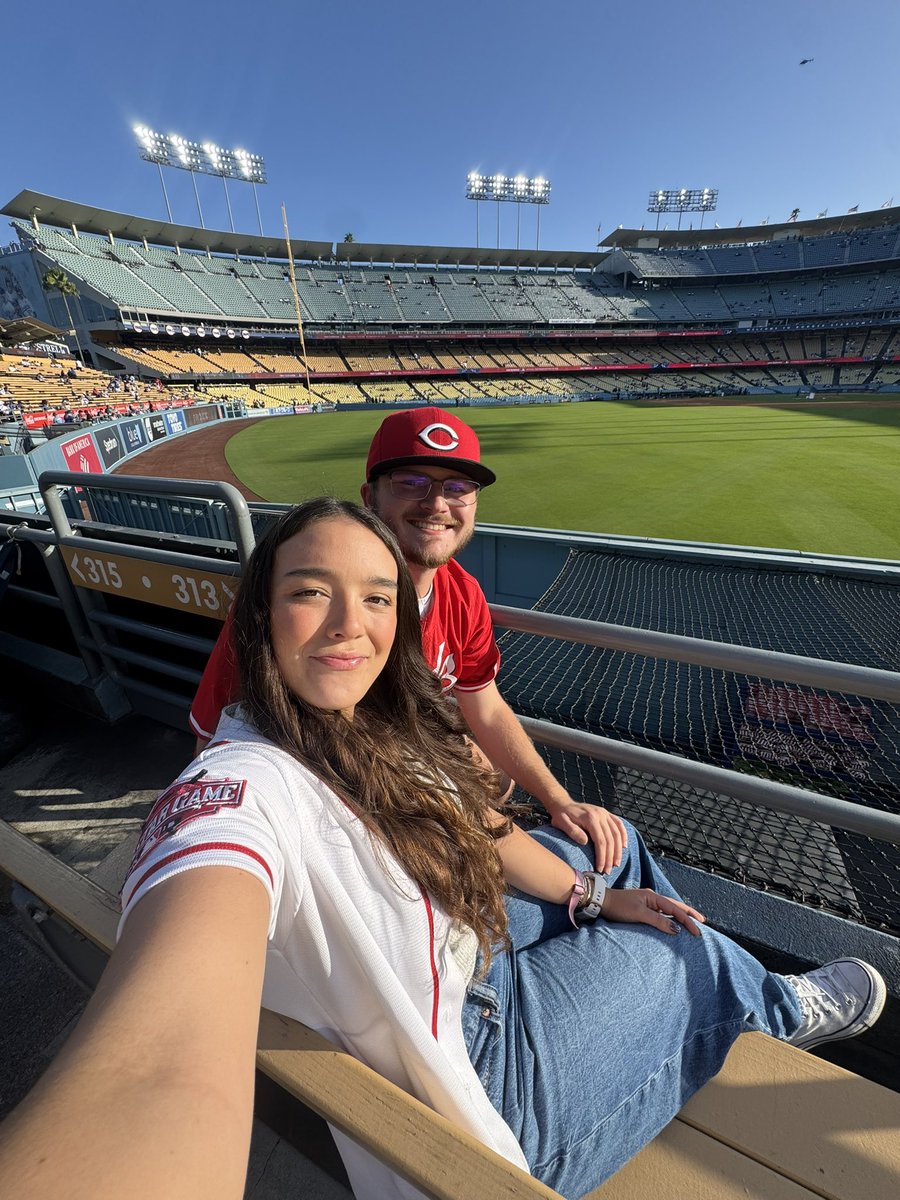 VinScullyFan's tweet photo. Always fun to have good friends met while traveling to other parks come to LA &amp; enjoy my seats!  This is my buddy Cole &amp; his girlfriend at the wild card series. Great fans &amp; good folks.  He said he was treated well by the Dodger faithful!  Makes me proud to be a Dodger fan!! :) https://t.co/fSZSYikIaL
