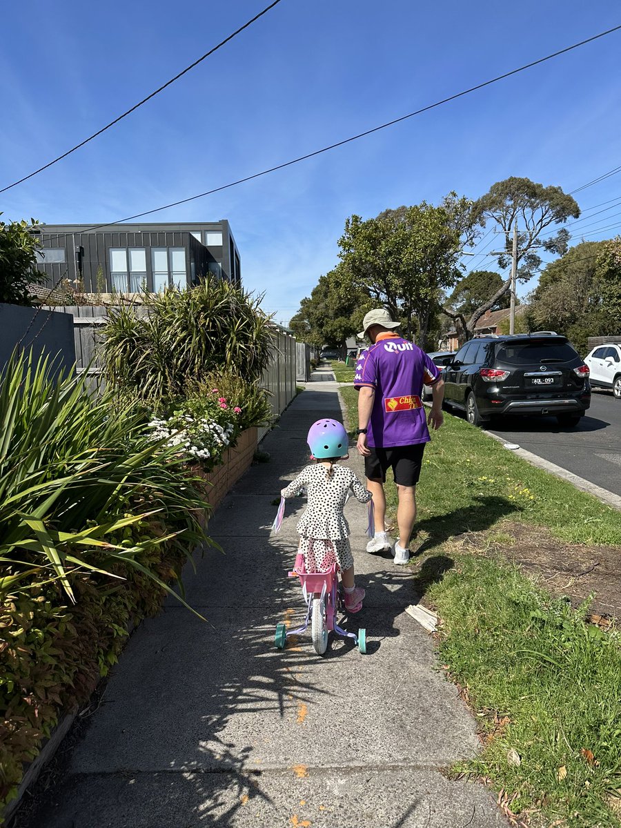 All sorts of ‘Glorious Melbourne’ here today <a href="/AnnaHarrington/">Anna Harrington</a> <a href="/PerthGloryFC/">Perth Glory FC</a> 🚨