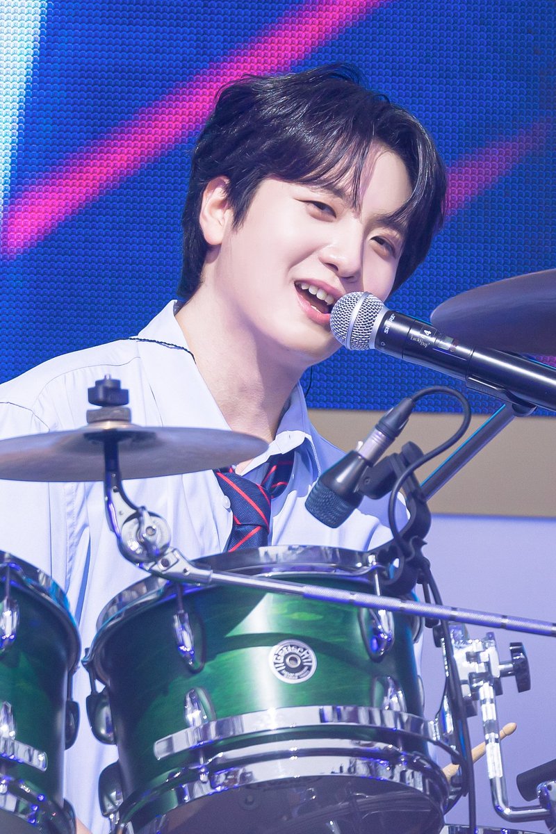 파뮤페 곰 얘기해야 해🫠