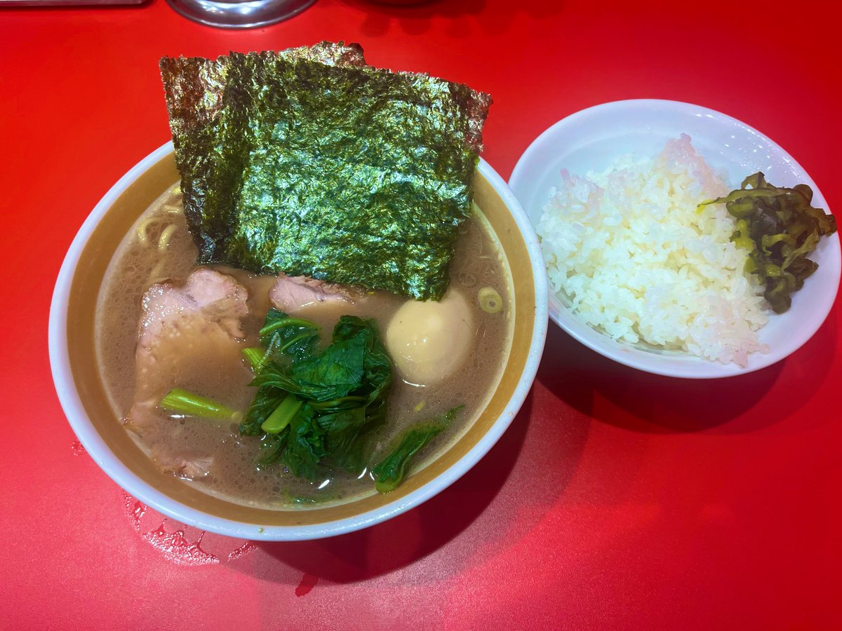 なんか久しぶりにちゃんとコンビニ以外の飯食ったな美味い､すごい美味い