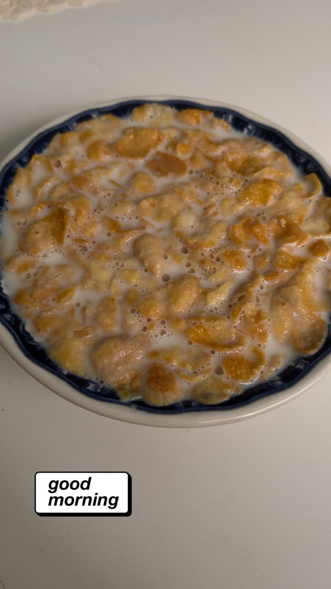 ابدا يومك بكورني عشان ماتصير هورني 🥵🌽