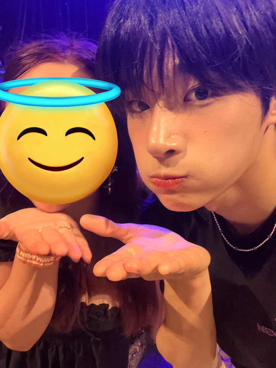aleerionz's tweet photo. freaking cutiepies 😭💔
#ONEPACT #ONEPACTinSF #ONEPACTinSANFRANCISCO #원팩트 #THE_NEW_WAVE #YEDAM #SEONGMIN https://t.co/Sw4Tm4XcDz