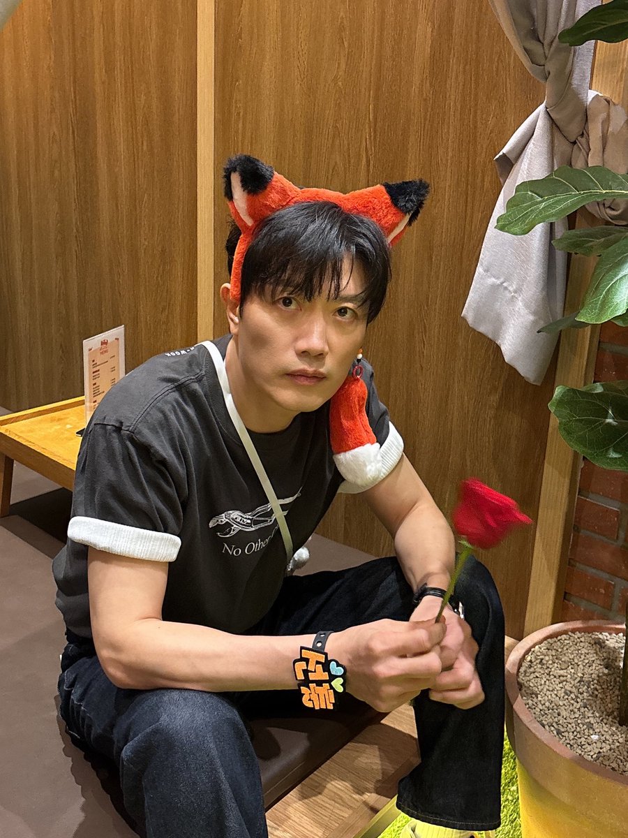 official_SEESUN tweet picture
