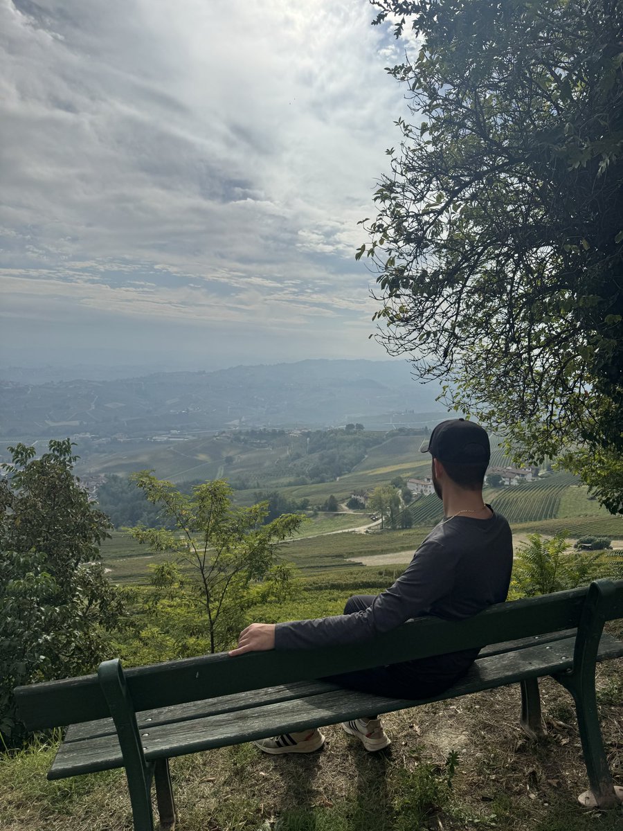 kevosu3's tweet image. A morning walk in La Morra