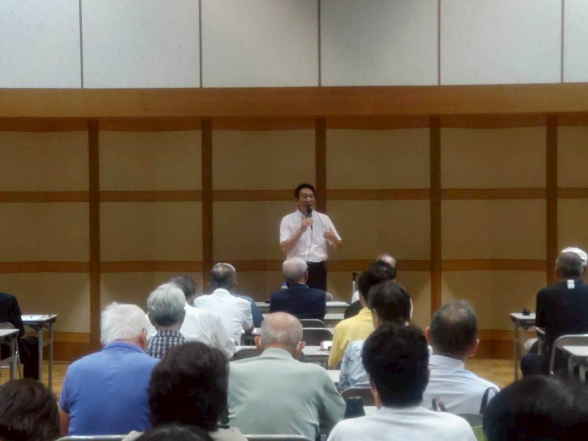 北神政経塾で、給付付き税額控除などによって、薄くなりつつある中間層を取り戻すことについて訴えました。