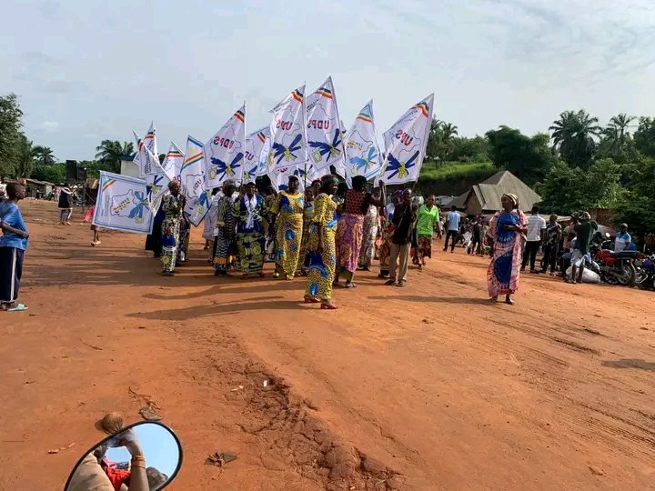 Tatiana Nonge (@t_nonge) on Twitter photo #RDC : Tshikapa lance ce jour les travaux de modernisation de 24 km de voirie et de lutte antiérosive à Kele. Le projet, confié à Safrimex, sera lancé par le gouverneur Crispin Mukendi. #RDC : Tshikapa lance ce jour les travaux de modernisation de 24 km de voirie et de lutte antiérosive à Kele. Le projet, confié à Safrimex, sera lancé par le gouverneur Crispin Mukendi.