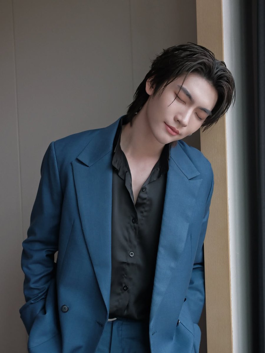 callmebnmm's tweet photo. เอาดีๆ วันนี้หล่อมากก 

//ยัยน้องคือ เสื้อคอเต่าที่ถูกต้อง 💯 ใส่อีกบ่อยๆ น้าา 

BOSSNOEUL IN CHINA
#BossNoeul_FansigninChangsha
#BossNoeul https://t.co/Ygx5FtHdnS