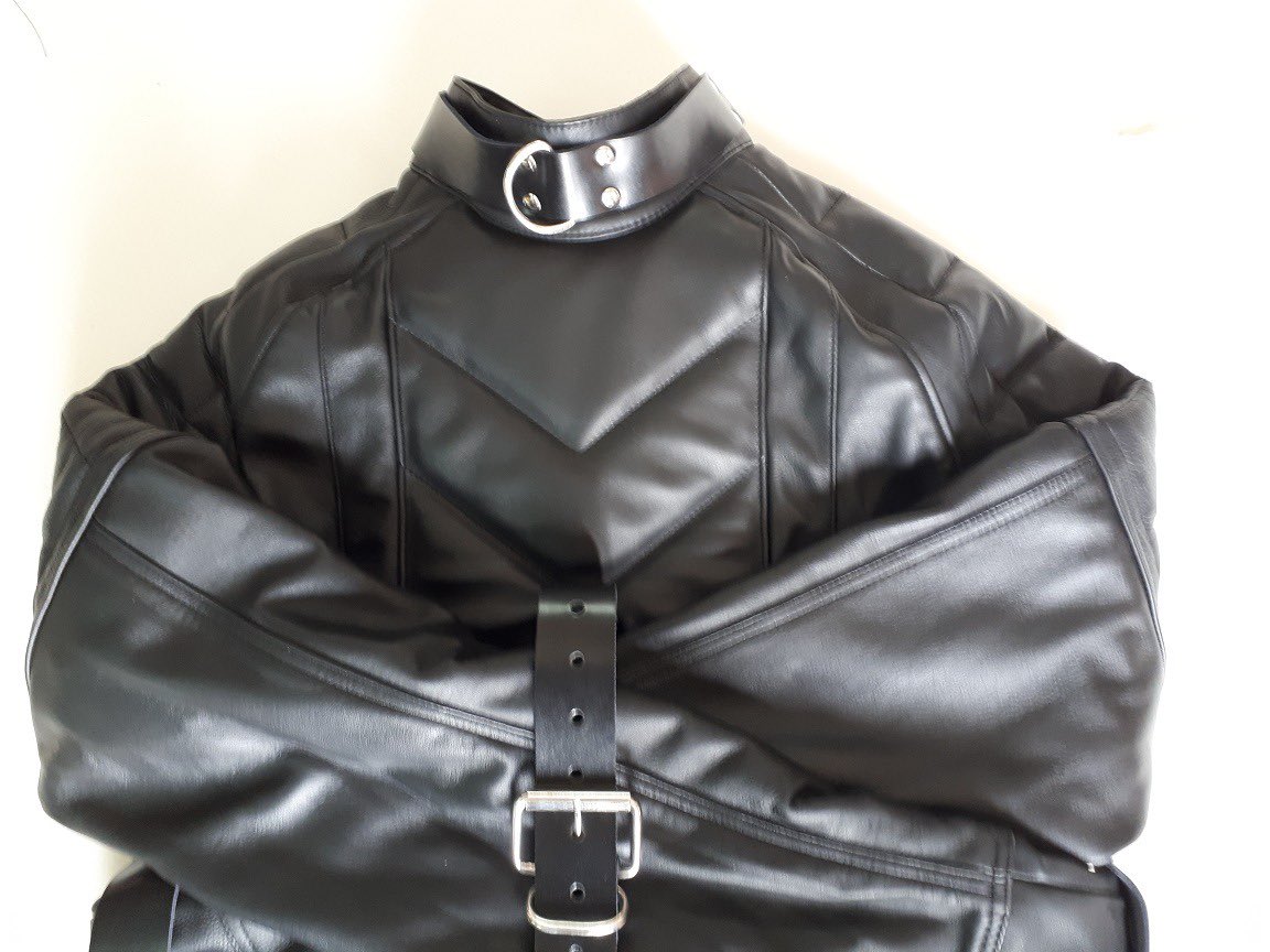 LeatherPrison's tweet photo. Every stitch, every strap is for someone specific. This custom straitjacket is taking shape behind the scenes β tailored, reinforced and waiting for its first lock-up. Who else wants to see their own build come alive?
#BuiltToBind #customcraft https://t.co/f5Ze5Pd2G1