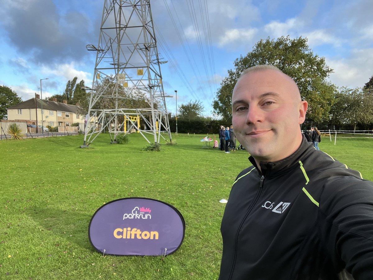 Happy parkrunday everyone! 😄 Storm Amy laid waste to many parkrun plans this morning, but thankfully Clifton #parkrun in Nottingham was still going strong. 👏🏻 Top effort from the run team and Scouts for their takeover, not the nicest conditions for them so a huge thank you! 👏🏻