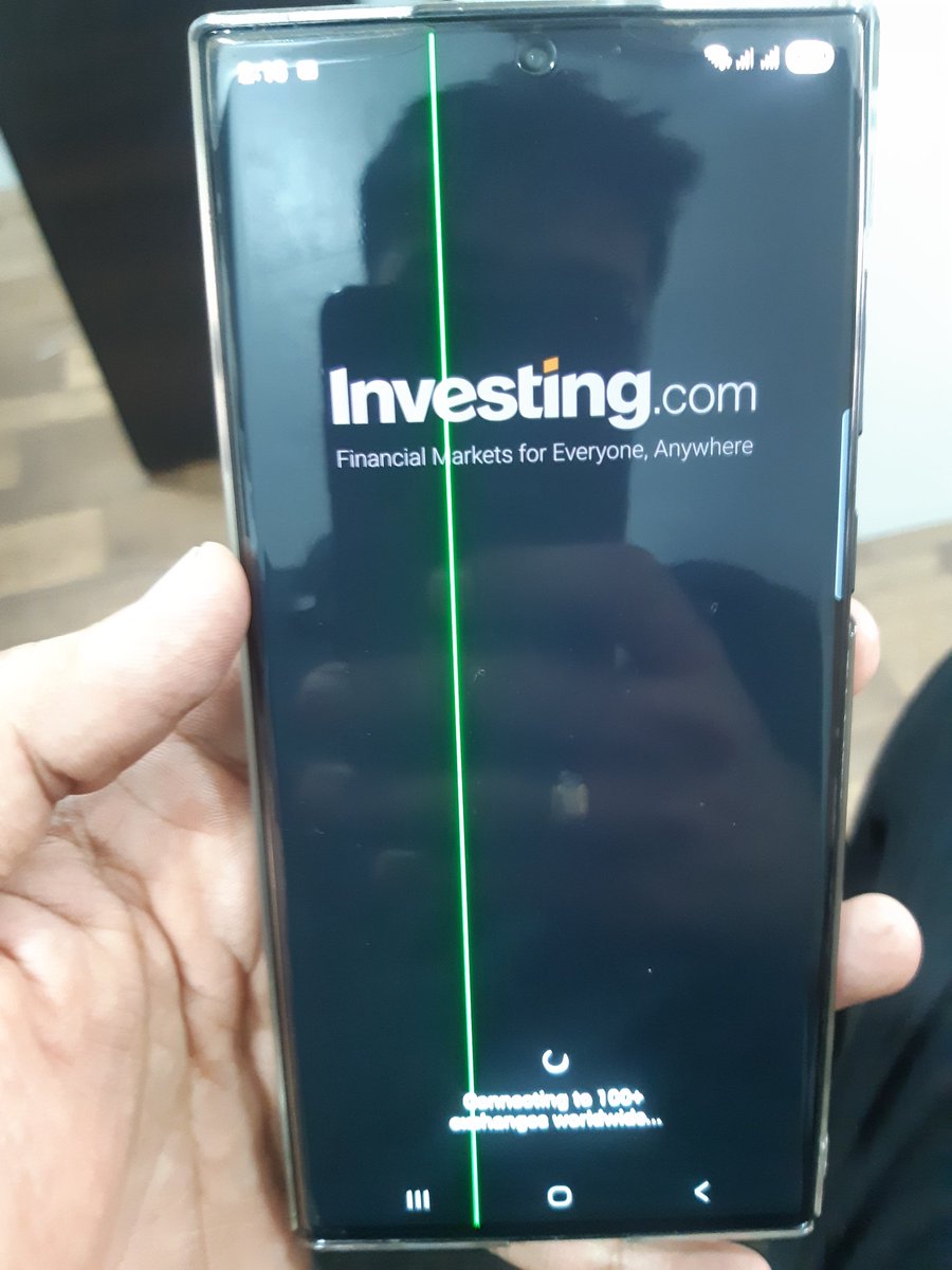 mehtachirag3429's tweet image. Have been a loyal #samsung fan since 2009. Yesterday all of a sudden I got the Green line on my #s22Ultra  Recently i updated my phone to latest software ONE UI 7.0 version. As it's a known issue please help with this. @SamsungIndia @SamsungMobile @Samsung