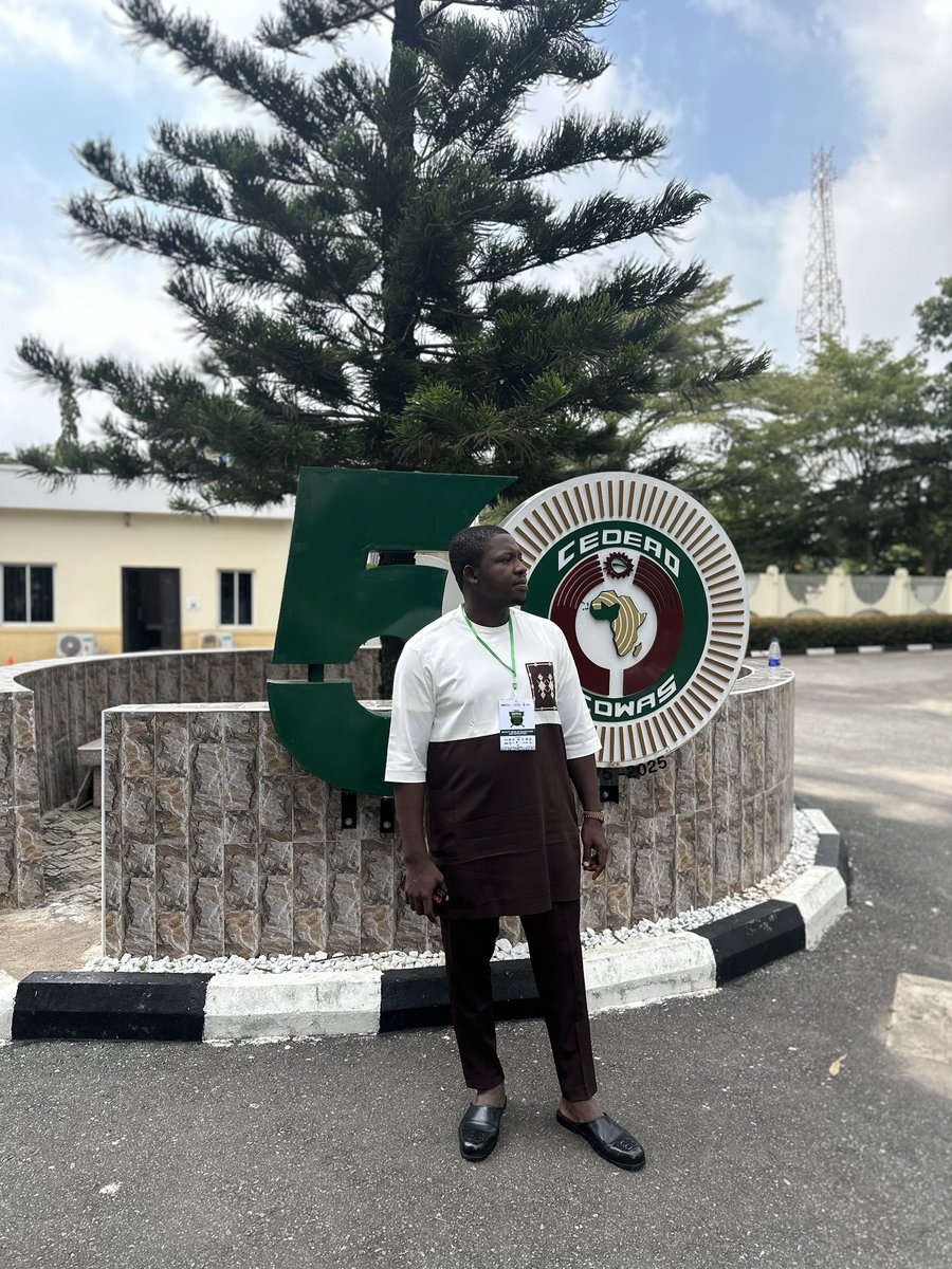 Mr_staco's tweet photo. Ycc 2025 was a huge success, I want to thank the convener Amb bkc ndukwe, African Union, federal ministry of youth development and Ecowas for giving the Nigerian youths this great opportunity and I believe this initiative will silence the guns in Africa and restore total peace 💯 https://t.co/bUTJuXVP7o