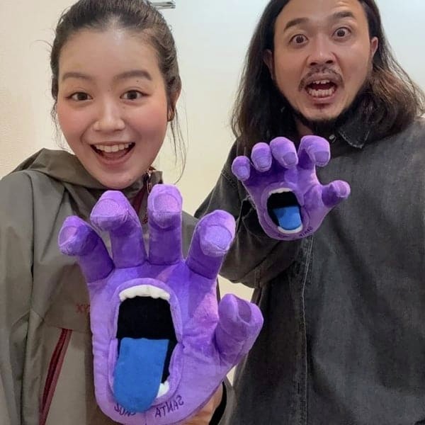ハロウィンにもおすすめ👻👿🎃
〈NICI（ニキ）× SANTA CRUZ（サンタクルーズ）〉

名作グラフィックがぬいぐるみになって登場👏
パープル仕上げのインパクト満点なビジュアルと、癒しの要素を併せ持ったインテリアアイテムです✨️
アイテムはこちら👀✔
🔗 bit.ly/3IqGz2P

<a href="/bpr_BEAMS_/">bPr BEAMS</a>