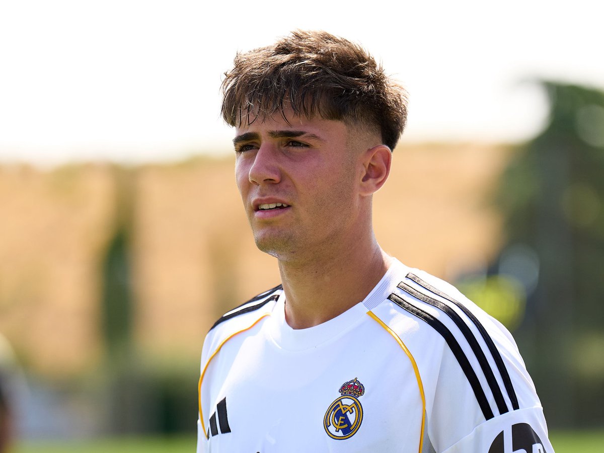 Doc (@karthikadhaigal) on Twitter photo 🚨Arsenal are monitoring Real Madrid’s Víctor Valdepeñas
<a href="/FabrizioRomano/">Fabrizio Romano</a> on <a href="/podcastherewego/">HERE WE GO</a> 🚨Arsenal are monitoring Real Madrid’s Víctor Valdepeñas
<a href="/FabrizioRomano/">Fabrizio Romano</a> on <a href="/podcastherewego/">HERE WE GO</a>