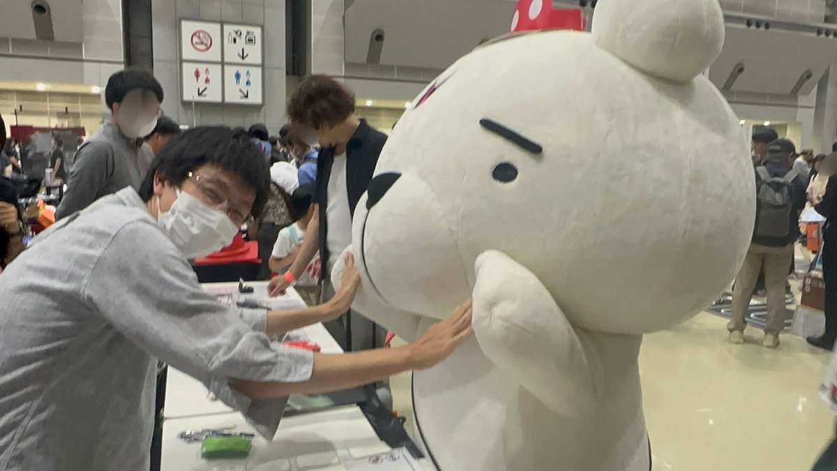 🤖Maker Faire Tokyo 2025 1日目終了🤖

メイカースペースKM1ユーザー会さん（<a href="/km1users/">km1user</a>）のブースでお絵かき神経衰弱を #レコチョクマ も遊ばせてもらいました！

🐻「なんの動物か見分けるのが難しかったけど絵が可愛くて楽しかったクマ〜」   

#新しい音楽体験研究所 #MakerFaireTokyo #レコチョク