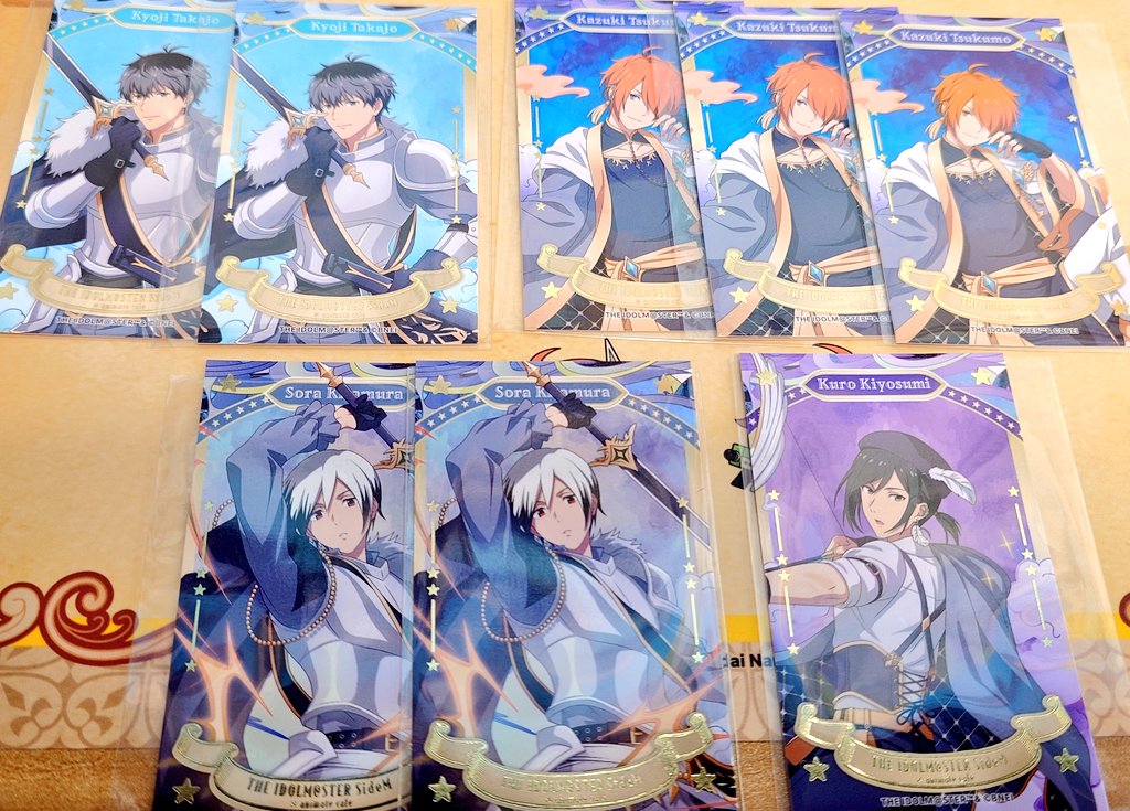 【交換】アイドルマスターSideM アニカフェ 箔押しカード

譲→恭二2 一希3 想楽2 九郎

求→百々人

郵送交換希望です。
よろしくお願いいたします。