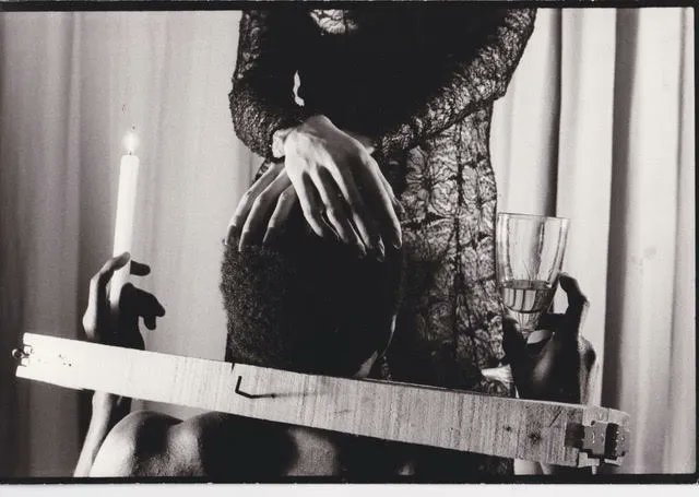 Maîtresse Gladys nous parle d'une belle expositions de photos SM de Claude Alexandre sur son blog 😍: 
maitressegladys.com/claude-alexand…