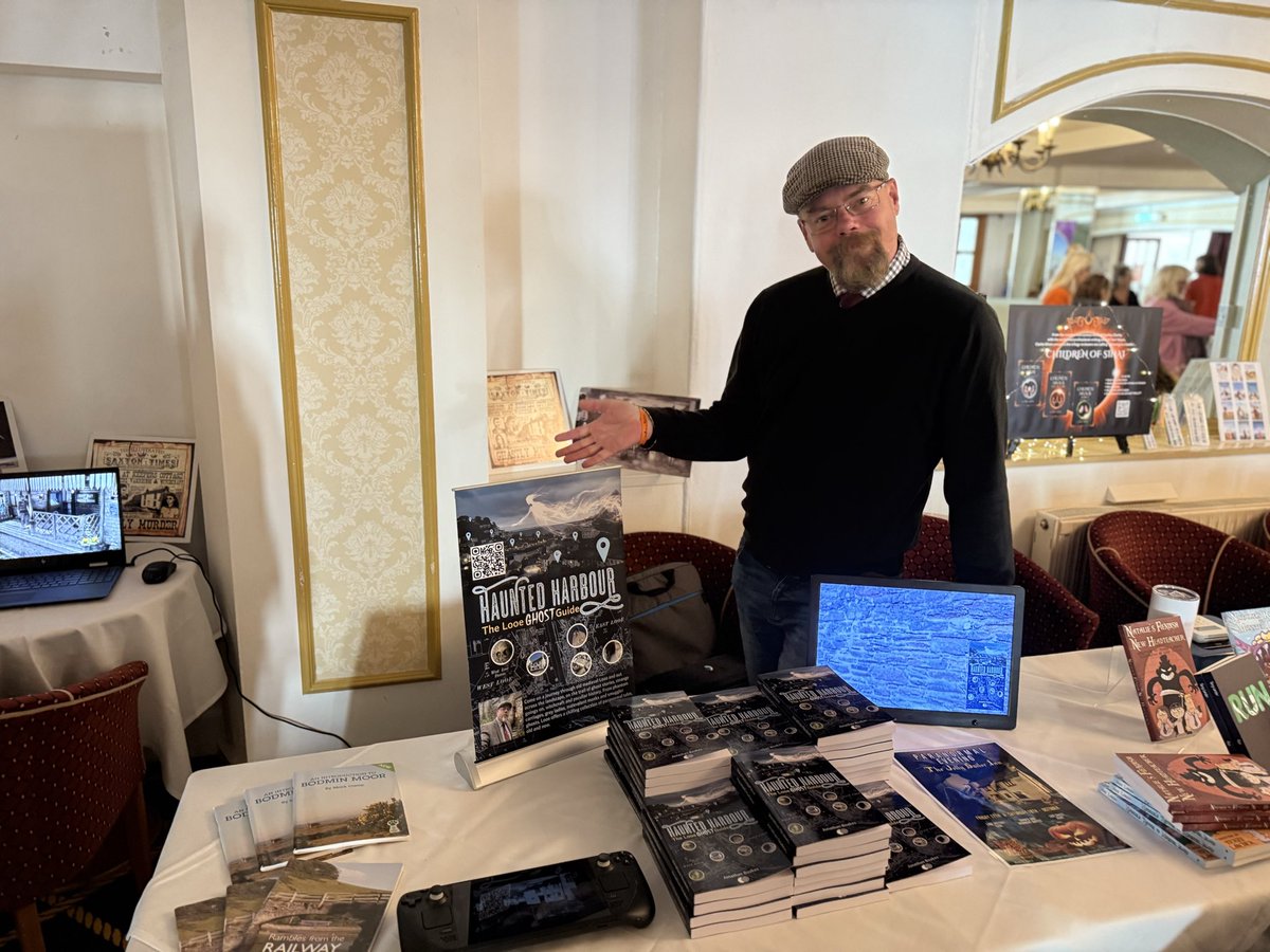 jonathanboakes's tweet image. All set up at the Looe Festival of Words! Come buy some books, meet some authors and play some Blackenrock. Hannafore Point Hotel until 4pm! See you soon. 📖 #books #looe #cornwall #author #hauntedharbour