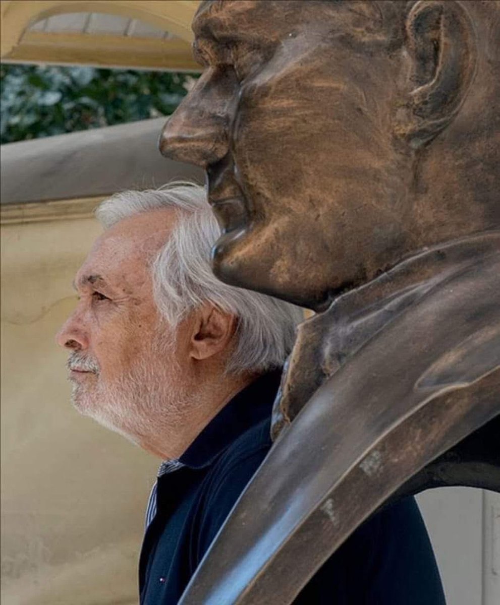 MÜJDAT GEZEN

Siz bana çok kötülük yaptınız.
Mahkeme mahkeme 20 yıl dolaştırdınız beni. Açmadığınız dava kalmadı. Okulumu kundaklattınız. Yurtdışına çıkıp hasta kızımı görmemi engellediniz. Hiçbir televizyon kanalına çıkarmadınız. Yıllarca emek verdiğim TRT bana yasak koydu.