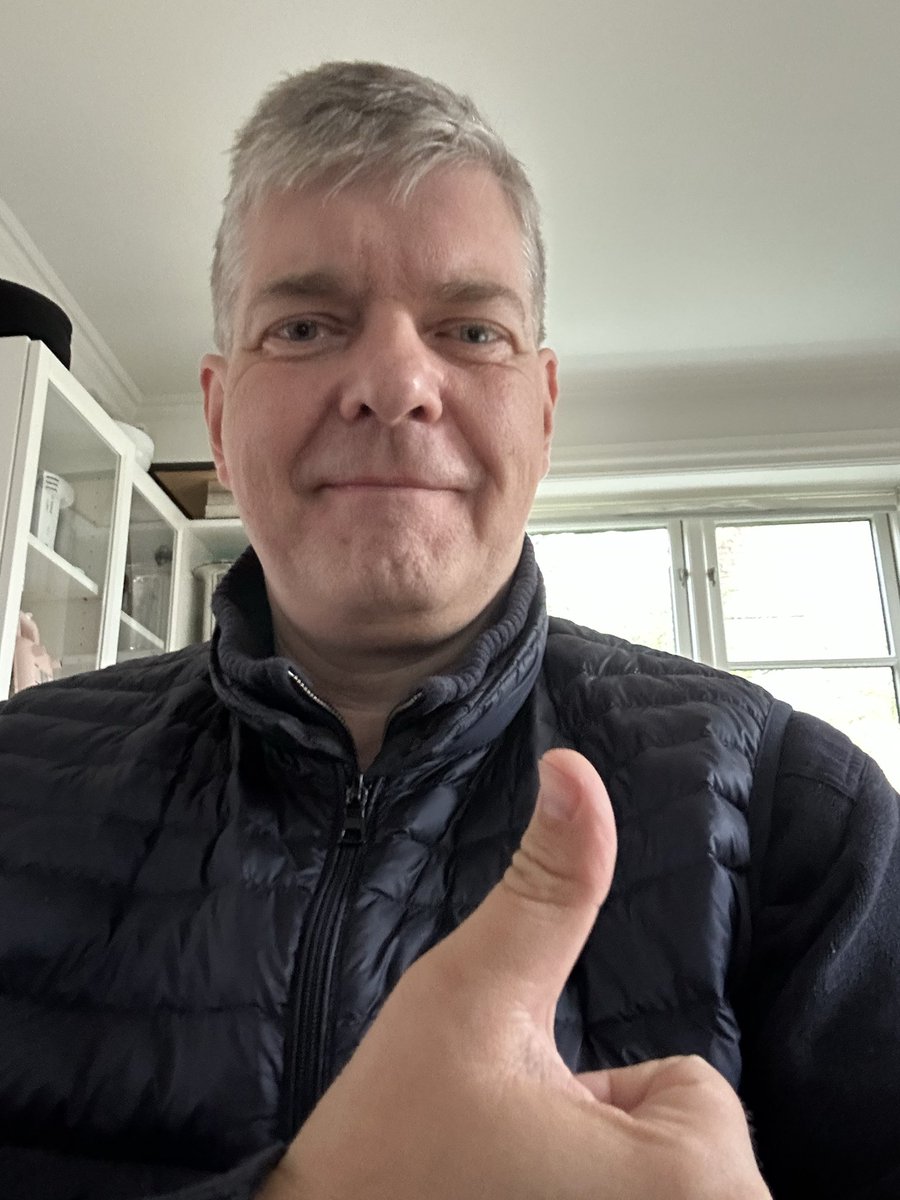 Stærkt signal fra Venstre 💪
Lavere moms på fødevarer er vejen frem.

🇩🇰 Danmark: 25 %
🇸🇪 Sverige: snart 6 %
🇩🇪 Tyskland: 7 %

I @DSK_dk ser vi frem til en bred momsreform – og gerne 0 % allerede NU på frugt &amp; grønt 🌱

#dkpol #fødevaremoms #dkbiz