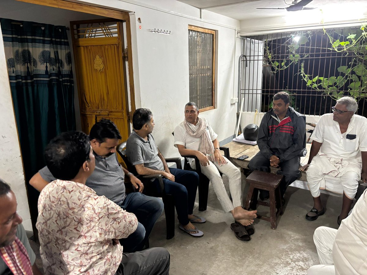 _Sudhaker_singh's tweet image. कल रामगढ़ विधानसभा अंतर्गत विभिन्न गाँवों में जाकर राजद के वरिष्ठ  साथियों से मुलाक़ात किया,

राजद का एक एक साथी तेजस्वी यादव जी को मुख्यमंत्री बनाने के लिए संकल्पित हैं…