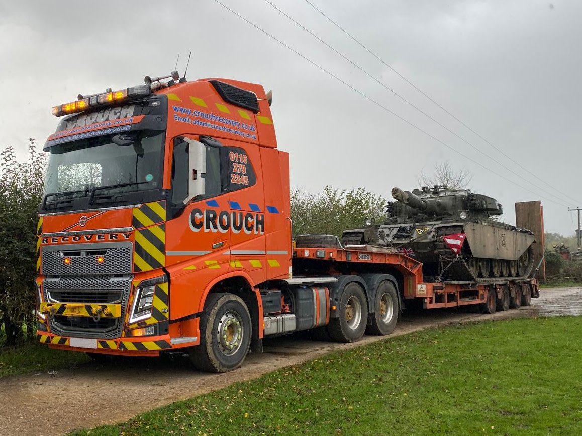 CrouchRecovery's tweet image. Some serious fire power and pulling power in these photos! 💥

#CrouchRecovery #Tank #LowLoader