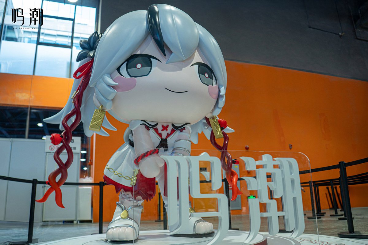 鳴潮　特大色紙・キーホルダー・缶バッジ・うちわ　全セット　TGS 鳴潮 吟霖 - HAKUTEA