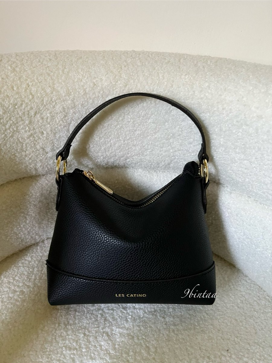 9bintaa's tweet image. I WISH…… I KNEW…… EARLIER 

perfect bag local brand, timeless &amp;amp; durable 👌🏻👍🏻