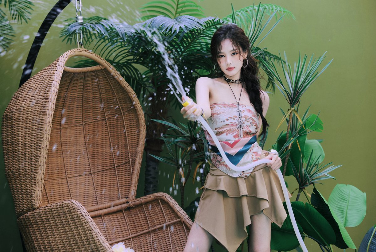 yiwwanWeb3's tweet photo. 李一桐 https://t.co/I3OjpxWXiP