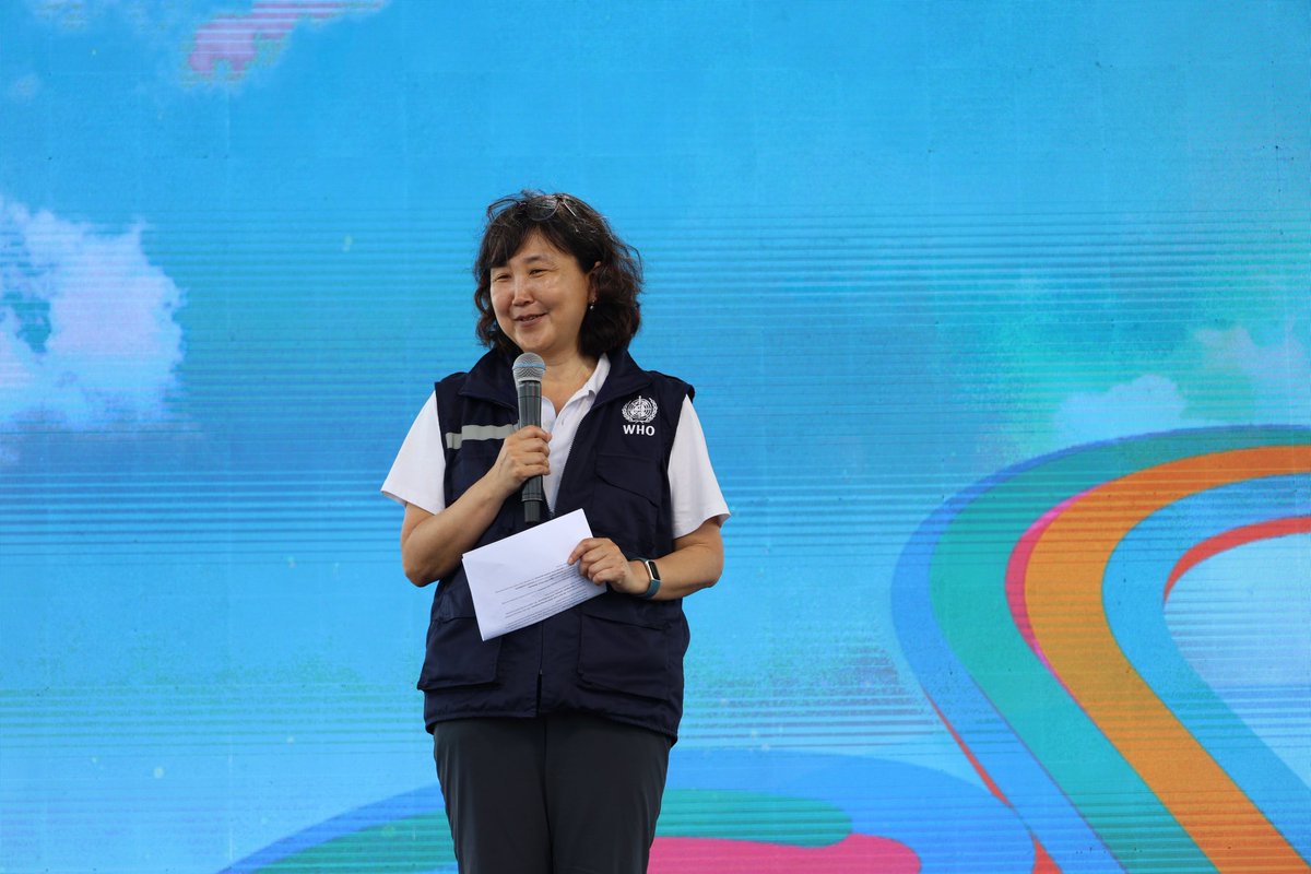 Dr Eunyong Ko highlighted what every community needs for better health: 
🥗 good nutrition and vaccinations
🛡️strong programmes against diseases
🧠support for mental health, and
💜access to reproductive health services