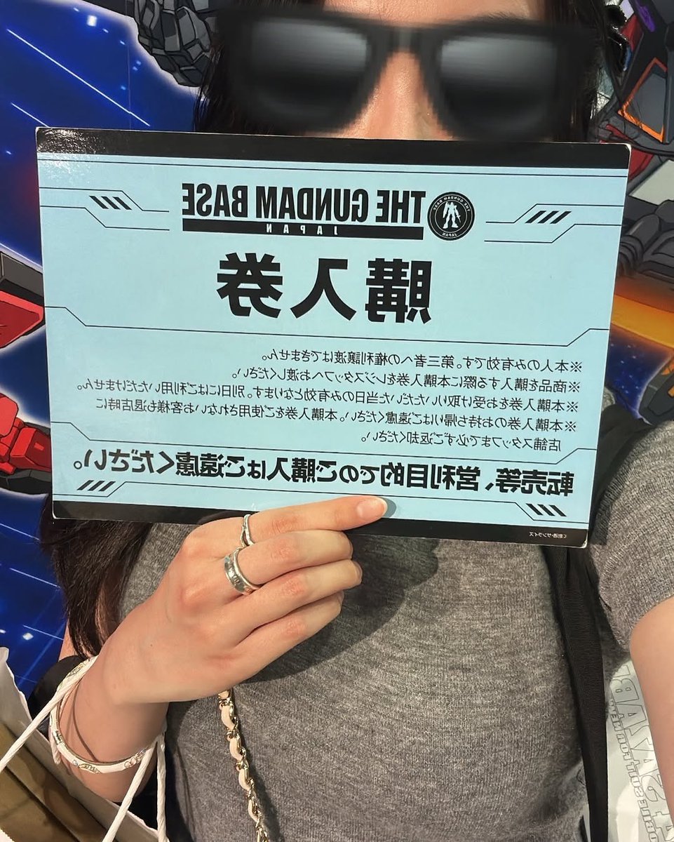 lisa_1989224's tweet image. ガンダムベース抽選に当たったので行ってきました！！限定品のνガンダムとサザビーのクリアカラーGET 今日はフリー入場がなかったみたいなのでお店はガラガラで快適だったよ🥰👍👍👍 #ガンダム #ガンプラ #ガンプラ女子 #ガンダム女子 #ガンプラ好きと繋がりたい  #ガンダムベース #お台場 #東京