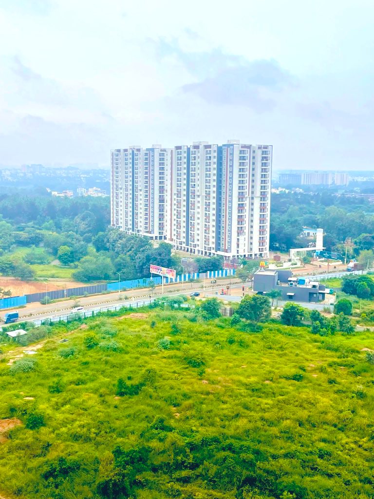 ajitabhkr's tweet photo. 🌧️ Bangalore’s weather today: cool breeze, gentle showers, and that unmistakable petrichor magic. 

Perfect chai + book + balcony kind of day. #BangaloreWeather #RainyVibes https://t.co/2cbkYQwiLb