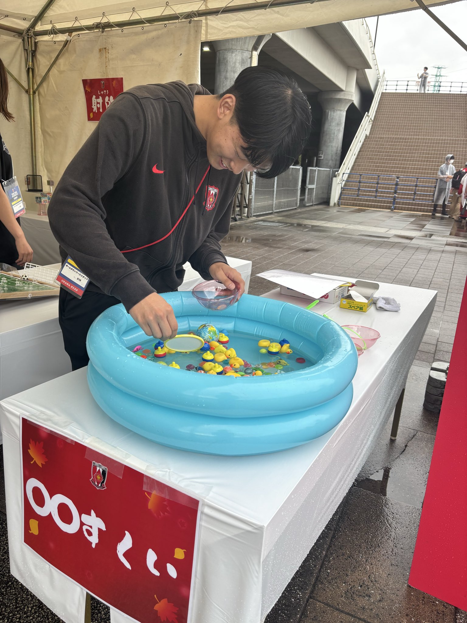 完売品★レア　浦和レッズ フード付きダウン 完売品☆レア 浦和レッズ フード付きダウン ブランド一覧