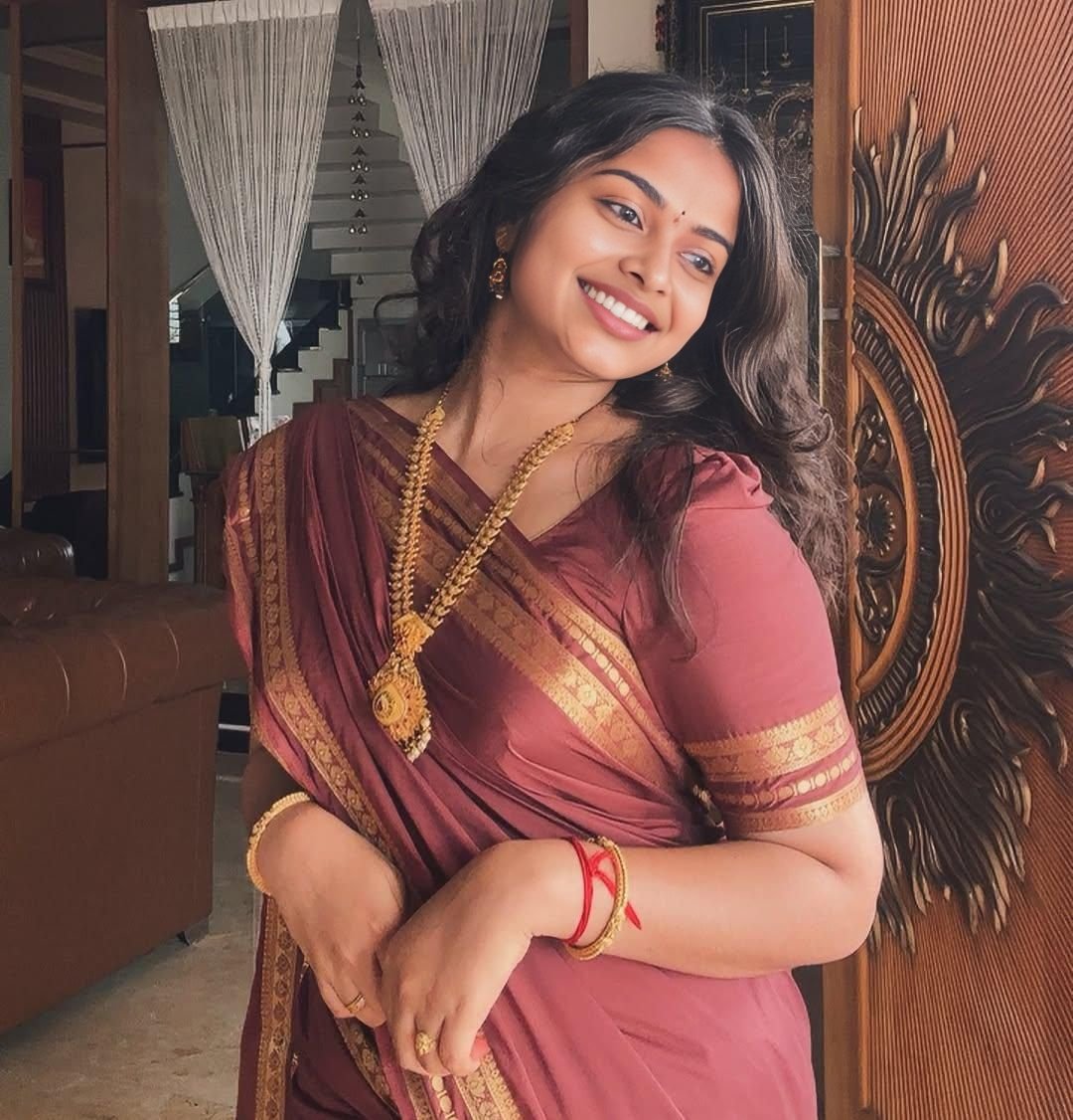 Dr_M_Ruban's tweet photo. 🤎✨🍁 #SareeLove https://t.co/FeIUQCXmsM