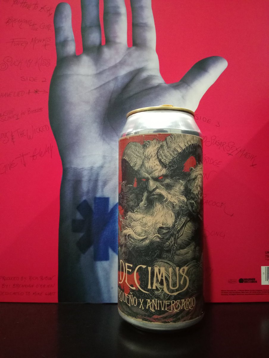 FCervisia's tweet photo. Termina el #CebadaYVinyl con Decimus Aniversario de Madueño, una Doble NEIPA fuerte y espesa con 8.8%

BloodSugarSexMagik de @ChiliPeppers 1991

#Frigus #beer #cerveza #craftbeer #beerme #beetime #beerlover #BrothelHB #vinylrecords #vinylcollector #drinkbeer #viernes #birra #bier https://t.co/HzPHFnU4uD