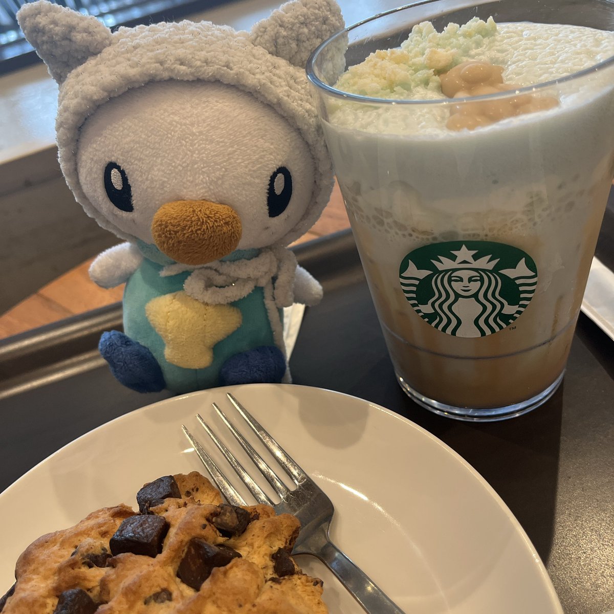 SAWA_handmade's tweet photo. くまさんドリンクおいしかった！
#ぬい撮り 
#ポケモンfit https://t.co/uIxdzoV0To