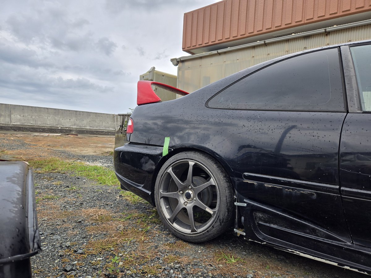 vPzYxc5K5Z1yEHE's tweet photo. キャンセルなので再掲
ローコン系でたまに見るスープラウイング??なるリアスポイラーです
当時EJ1用で購入しました。
実際当てがったらピッタリでした!!
3万円でお願いいたします。
支払いはなるべく相談のりますが
来月の給料で買うから言うてキャンセルみたいなのはダルいので辞めて欲しいです。 https://t.co/LaS55nJb5U