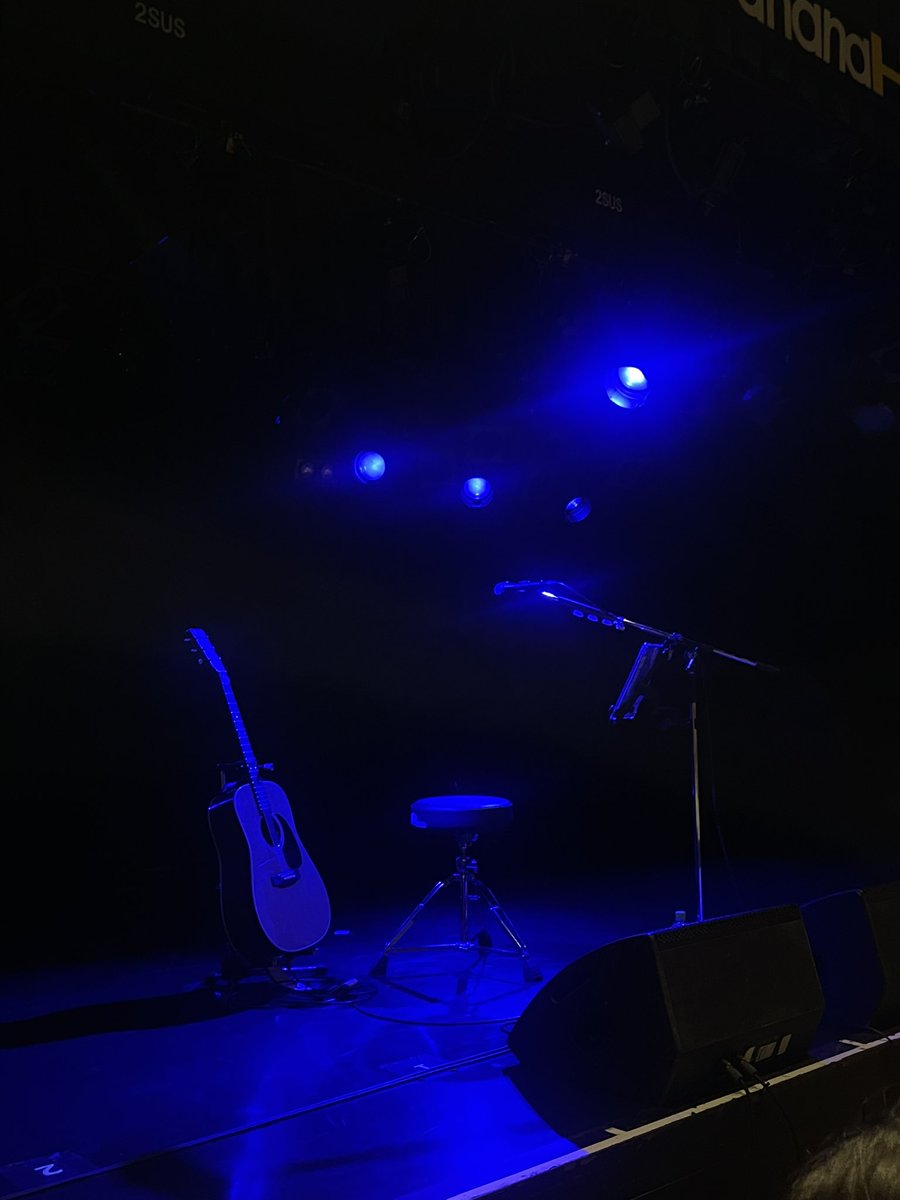 m06_tm's tweet photo. 久しぶりにふぉるてばにも会えてみんなでバナナポーズできてはっぴーすぎた🎶🎶
司くん歌い続けてくれてほんとにありがとうの気持ちだった；；
いっぱい元気貰えたから司くんとふぉるてばに次会える時までがんばるよー！🌟 https://t.co/1D1rOmkq75