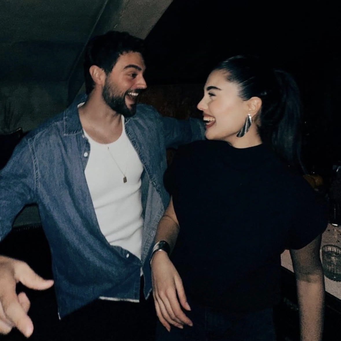 Aşk sizi yazıyormuş 🥹🤍💫