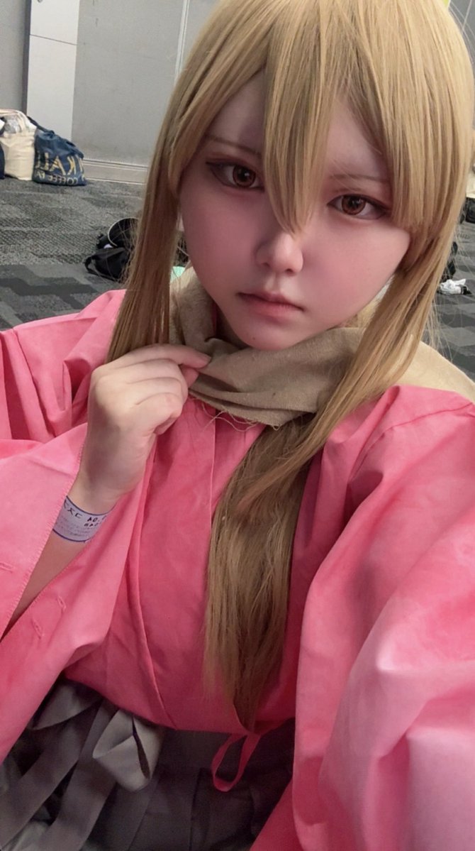 更衣室でました